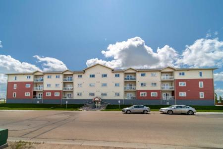 2609 11 AVENUE, Wainwright, Alberta T9W 0A3, Canada