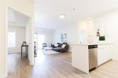 50 PHILIP LEE DRIVE, Winnipeg, Manitoba R3W 0P7, Kanada