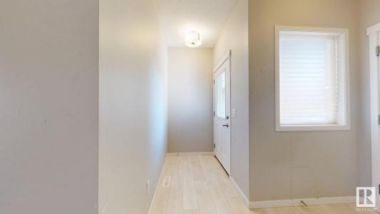 1408 25 AVENUE NW, Edmonton, Alberta T6T 2E2, Canada