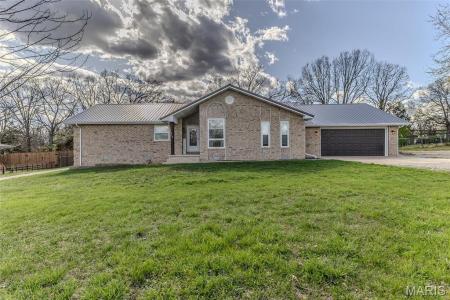 26045 Orlando Lane, Lebanon, Missouri 65536, USA