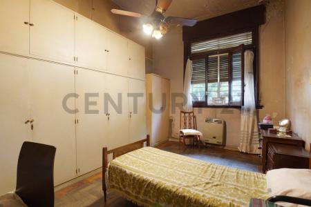 Puan 2000, Parque Chacabuco, Capital Federal 1406, Arjantin