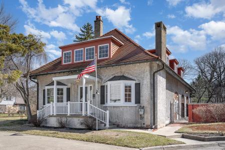 105 Parkwood, Bay City, Michigan 48706, USA