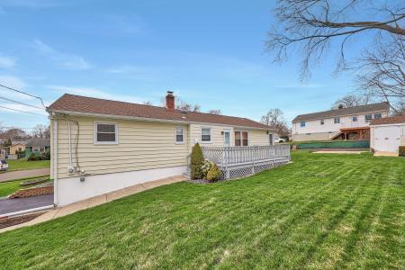 90 Springview Avenue, Stratford, Connecticut 06614, Stati Uniti