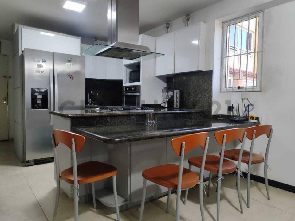 Av. Americo Vespucio villasol suites c-2-4, Lechería, Anzoategui 6001, Венесуэла