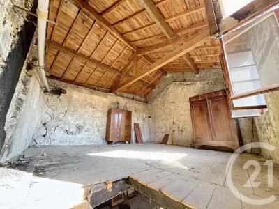 Volvic, Auvergne 63530, France
