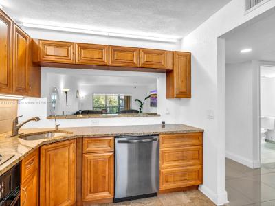 398 Lakeview Dr , 205, Weston, فلوريدا 33326, الولايات المتحدة