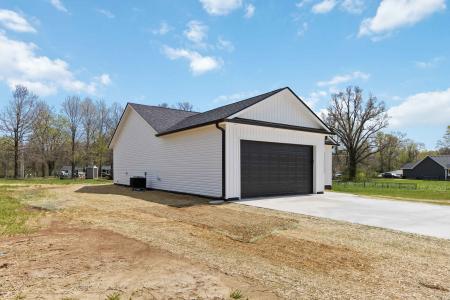 132 Knob View Trace, Junction City, Kentucky 40440