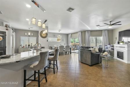 76 E Calle Trona, Green Valley, Arizona 85614, États-Unis