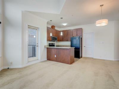9751 FOURTH ST, Sidney, Colúmbia Britânica V8L 2Y9, CANADÁ