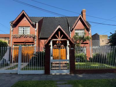 Neuquen 1100, Morón, GBA Oeste 1684, Argentina