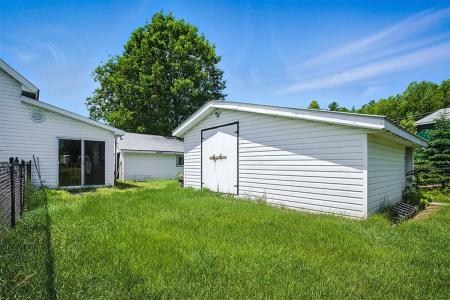 35  Rue Robinson, Waltham, Quebec J0X 3H0, Canada