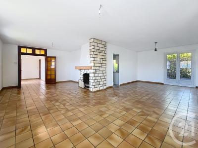Riom, Auvergne 63200, France
