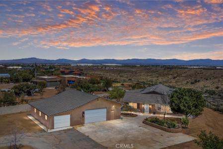 7045 Oak Hill Road, Oak Hills, California 92344, Estados Unidos