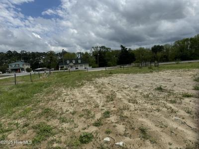2ac Us 17, Maysville, NC 28555, USA