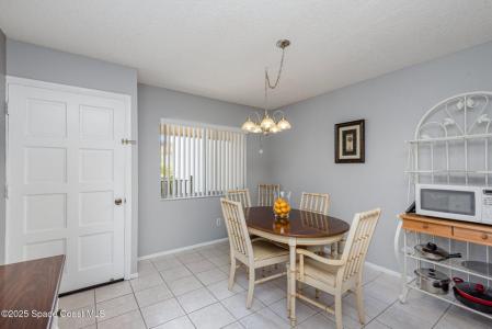 3680 Barna Avenue Unit 213, Titusville, Flórida 32780, Estados Unidos