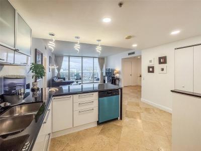 7929 West Dr Unit #702, North Bay Village, Florida 33141, Amerika Birleşik Devletleri