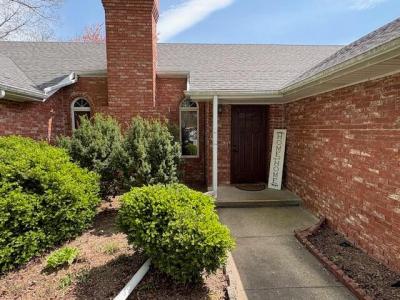 826 Terrace Drive, Aurora, Missouri 65605, USA