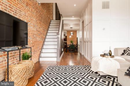 1002 N Eden Street, Baltimore, Мериланд 21205, Соединенные Штаты