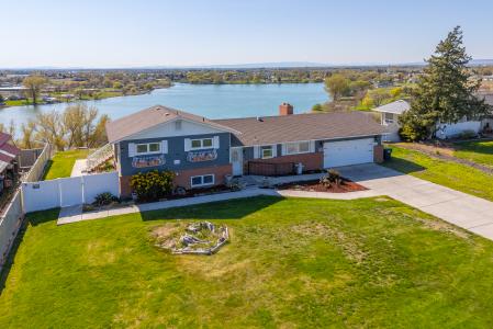 634 N Crestview Dr, Moses Lake, Washington 98837, USA