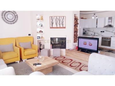 Astiri, Tirana, Albania