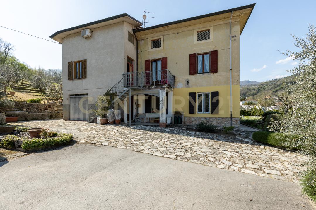 Via Salita, Borgo A Mozzano, Toscana 55023, Italie