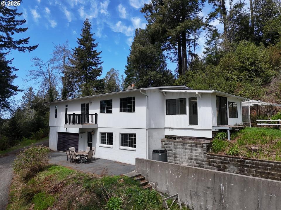 96741 DULEY CREEK RD, Brookings, Oregón 97415, Estados Unidos