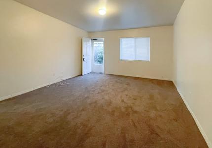 44817 Redwood Avenue, Lancaster, California 93534, USA