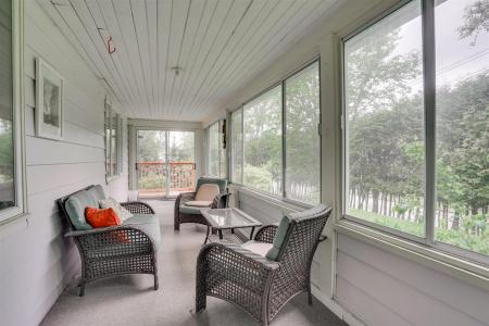 4  Rue Principale, Gracefield, Quebec J0X 1W0, Canada