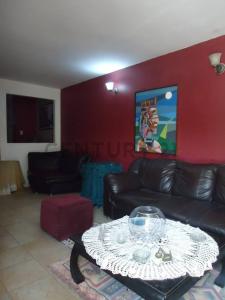 Avenida Principal Casa A-02 Manzana A Jardines de Turagua A-02, Santa Cruz De Aragua, Aragua 2123, Venezuela