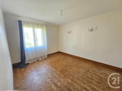 Chatellerault, Poitou-Charentes 86100, France