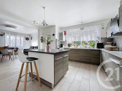 Montfermeil, Île-de-France 93370, アキタン