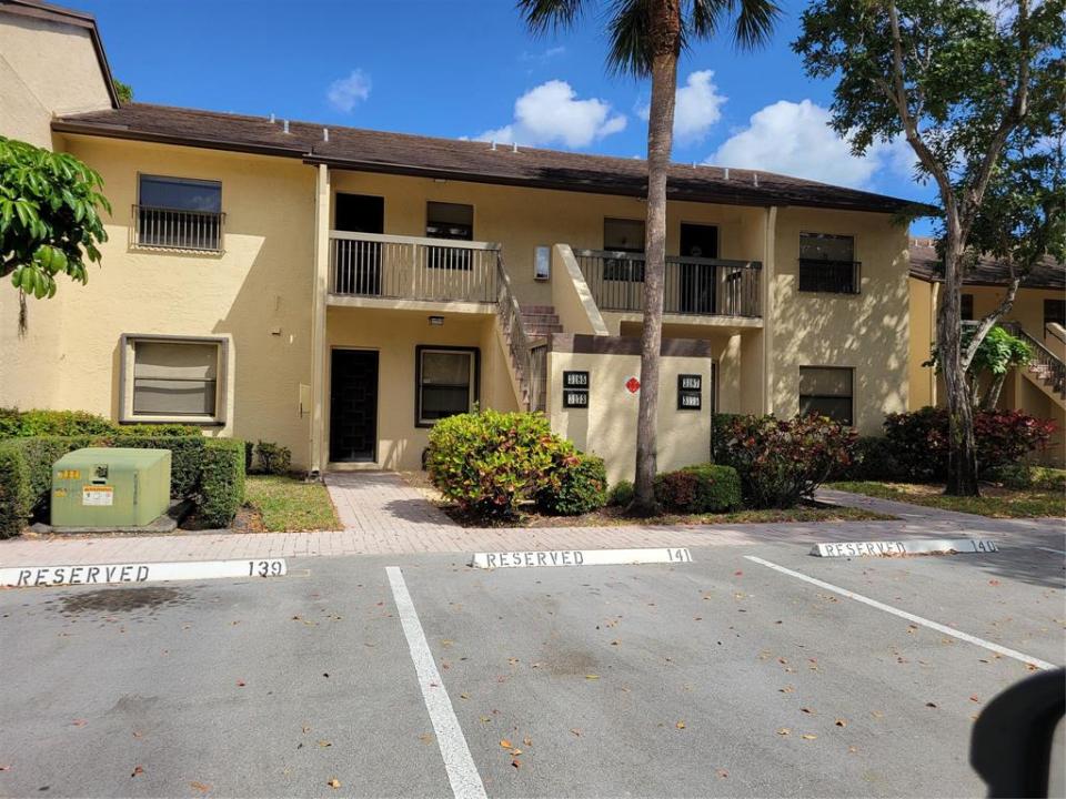 3185 Carambola Circle S # 2393, Coconut Creek, Floride 33066, États-Unis