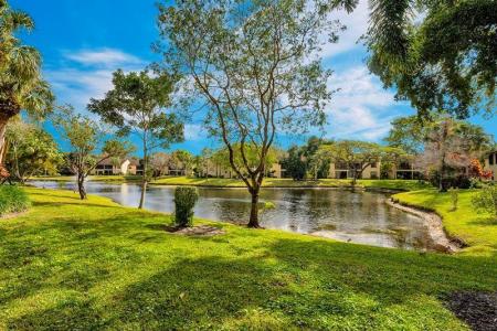 3185 Carambola Circle S # 2393, Coconut Creek, Floride 33066, États-Unis