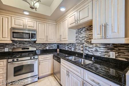 220 East Flamingo Road Unit#402, Las Vegas, Nevada 89169, Estados Unidos