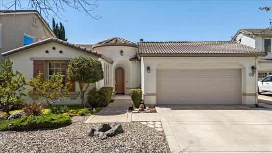 286 Cresta Way, Oakdale, California 95361, USA