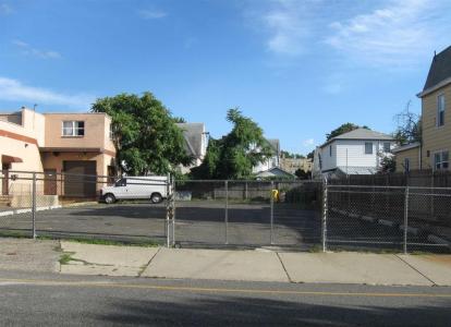 38 Plauderville Ave, Garfield, Nova Jersey 07026, Estados Unidos