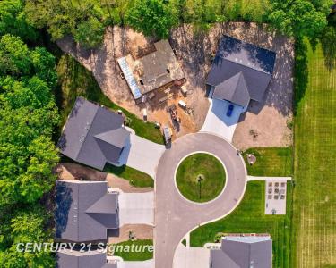 4215 Woodburn, Saginaw, Michigan 48603, USA