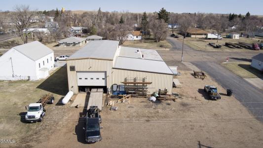 31 Main Street, Golden Valley, North Dakota 58541
