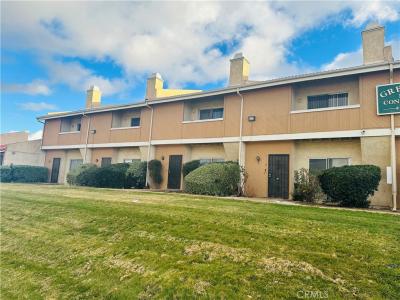 16465 Green Tree Boulevard , 10, Victorville, California 92395, USA