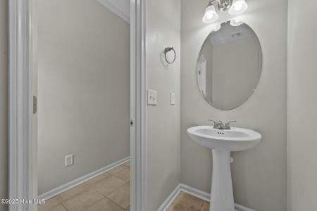 307 Cedar Island Trail, Holly Ridge, NC 28445, USA