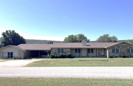 1112 Maple Drive, Mountain View, Arkansas 72560, HOA KỲ