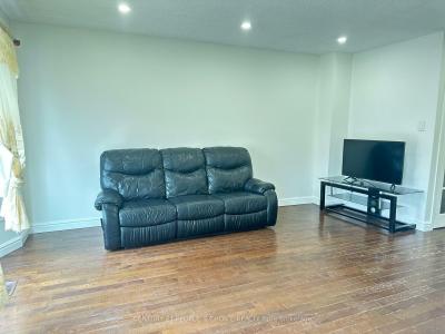 152 OBSERVATORY LANE, Richmond Hill, Ontario L4C 8K8, CANADÁ