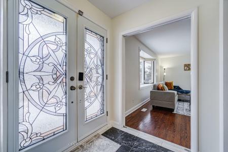 5469 RANDOLPH CRESCENT, Burlington, Ontario L7L 3C4, Canada