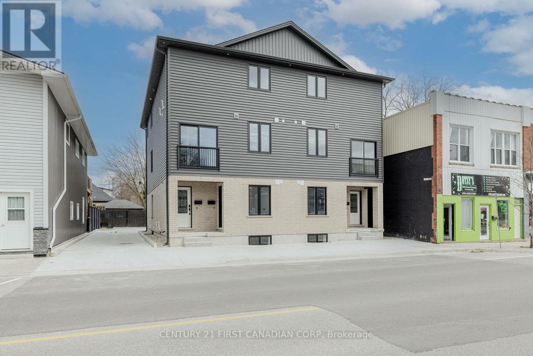 109 ROSS STREET, St. Thomas, 온타리오주 N5R 3X8, 캐나다
