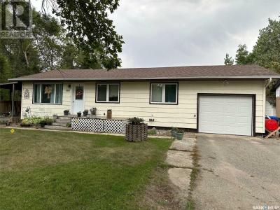 408 3RD AVENUE, Alameda, Saskatchewan S0C 0A0, Canada