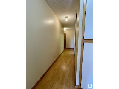 #306 4812 51 AV, Stony Plain, 阿爾伯塔 T7Z 1P7, 加拿大