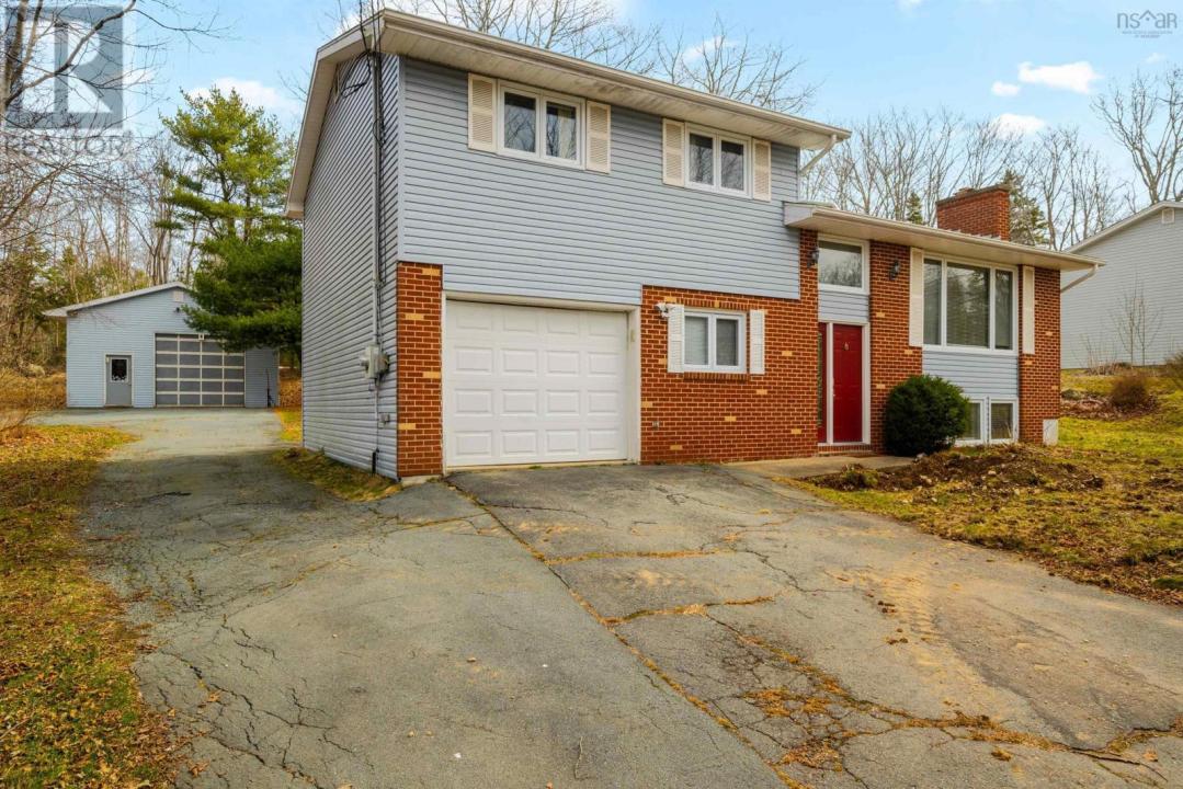 1 SHANNON DRIVE, Westphal, Nova Scotia B2Z 1J4, Canada