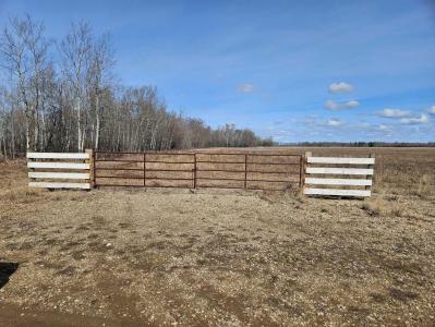 720 TWP TOWNSHIP, Debolt, Alberta T0H 1B0, Canada