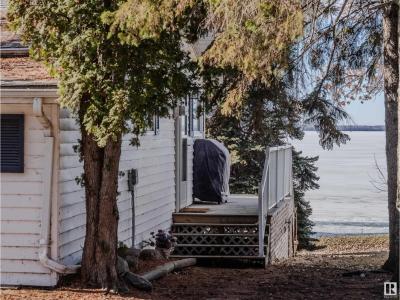 316 3 STREET, Rural Lac Ste. Anne County, Alberta T0E 1A0, Canada