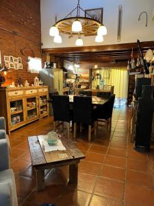 Ituzaingó, GBA Oeste 1715, 阿根廷